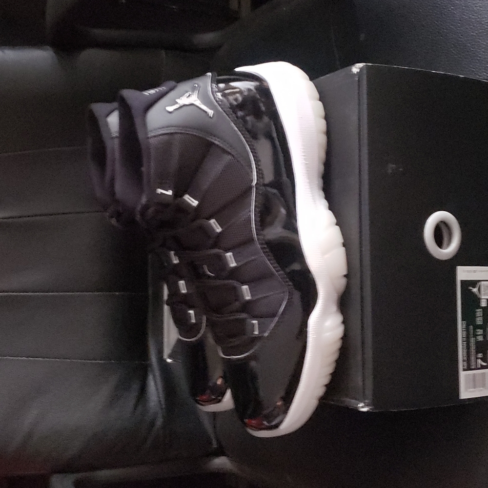 AIR JORDAN 11 RETRO 'Jubilee/25th Anniversary' 2020 - Picture 3 of 14